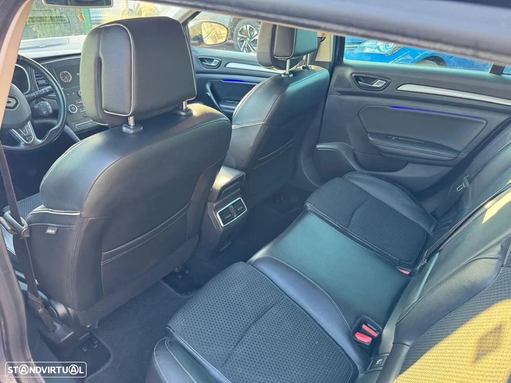 Renault Mégane Sport Tourer ENERGY TCe 130 BOSE EDITION - 23