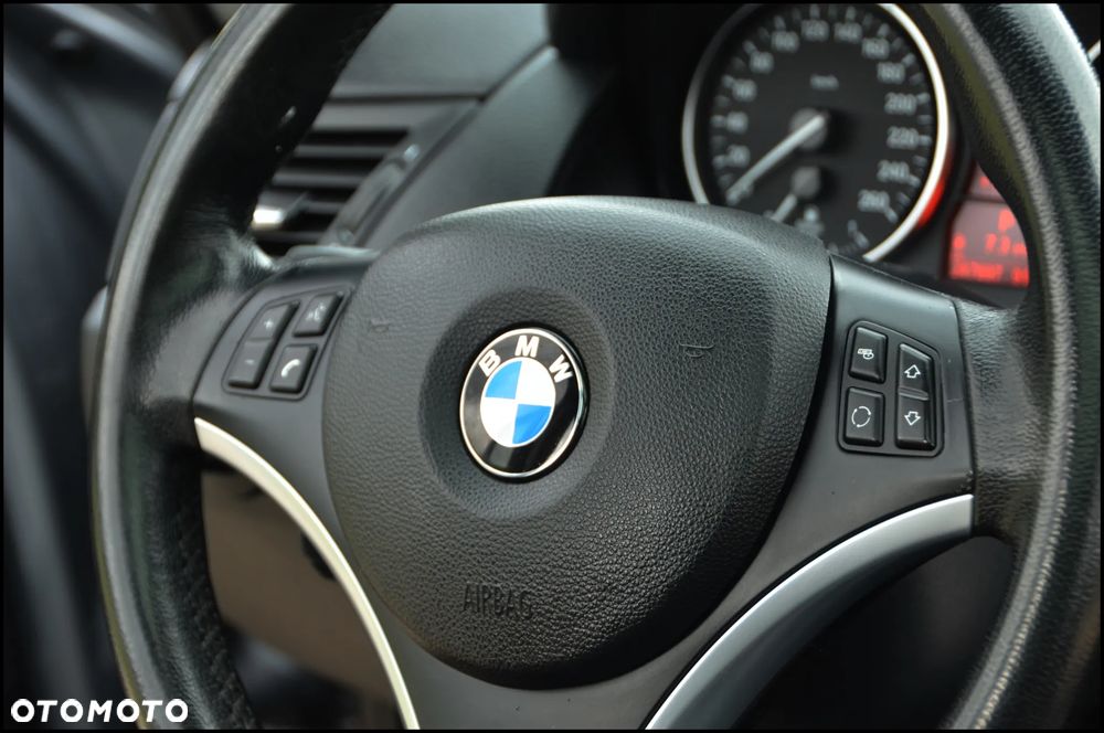 BMW X1 xDrive20d - 38