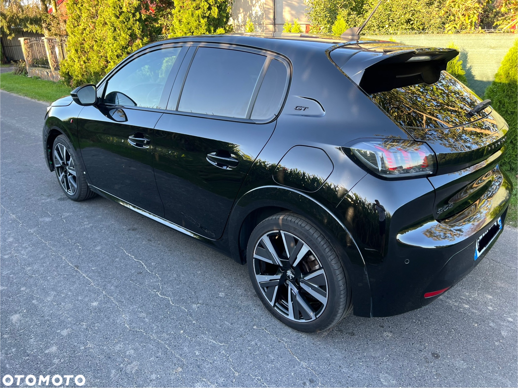 Peugeot 208 1.2 PureTech GT S&S EAT8 - 4