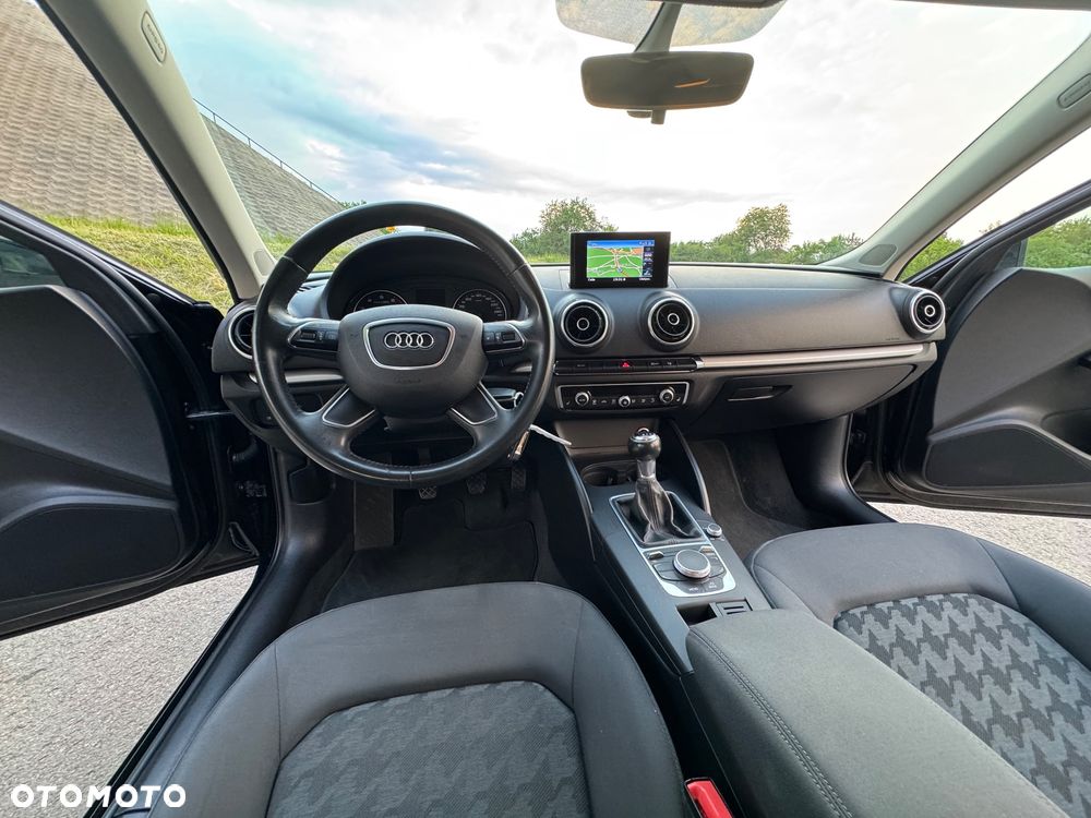 Audi A3 Sportback - 8