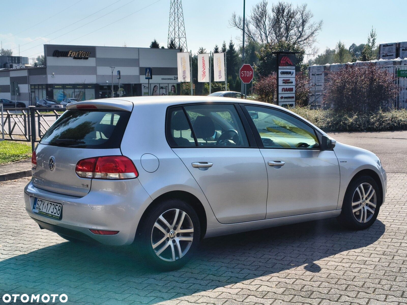 Volkswagen Golf - 6