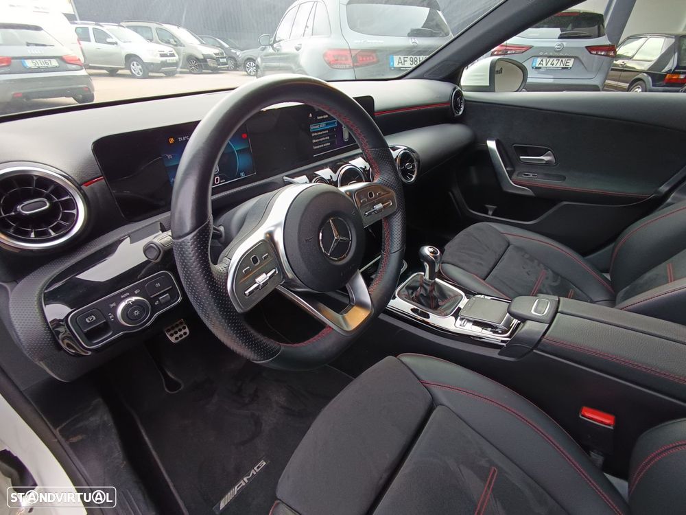 Mercedes-Benz A 200 AMG Line - 31