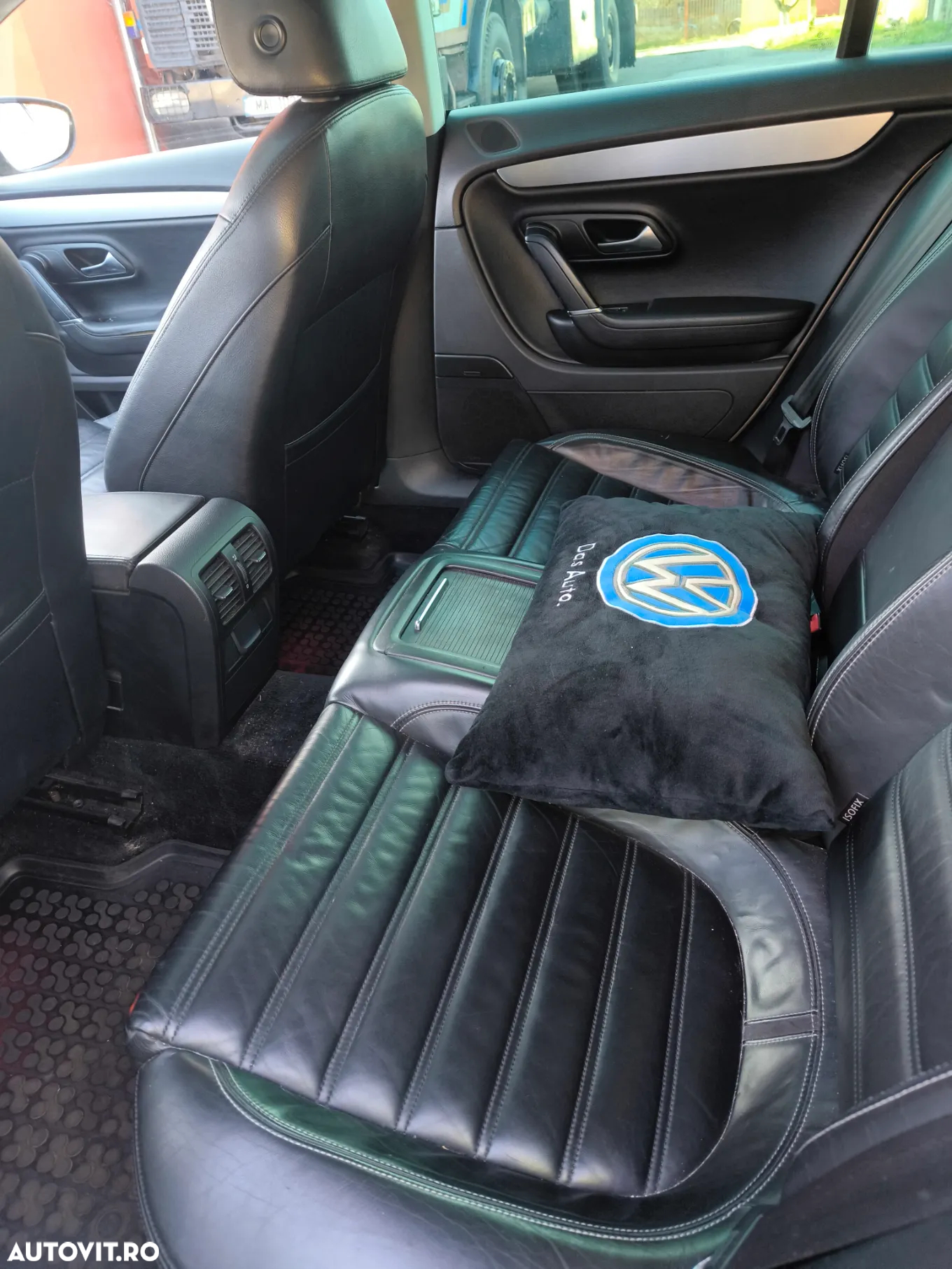 Volkswagen Passat - 14