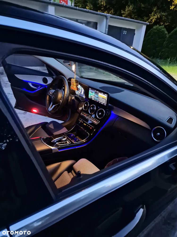 Mercedes-Benz Klasa C 220 d 9G-TRONIC - 3