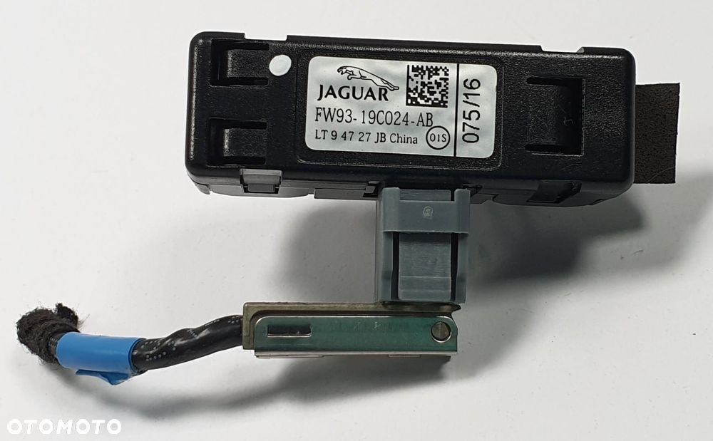 WZMACNIACZ ANTENY JAGUAR XF X260 FW93-19C024-AB - 1