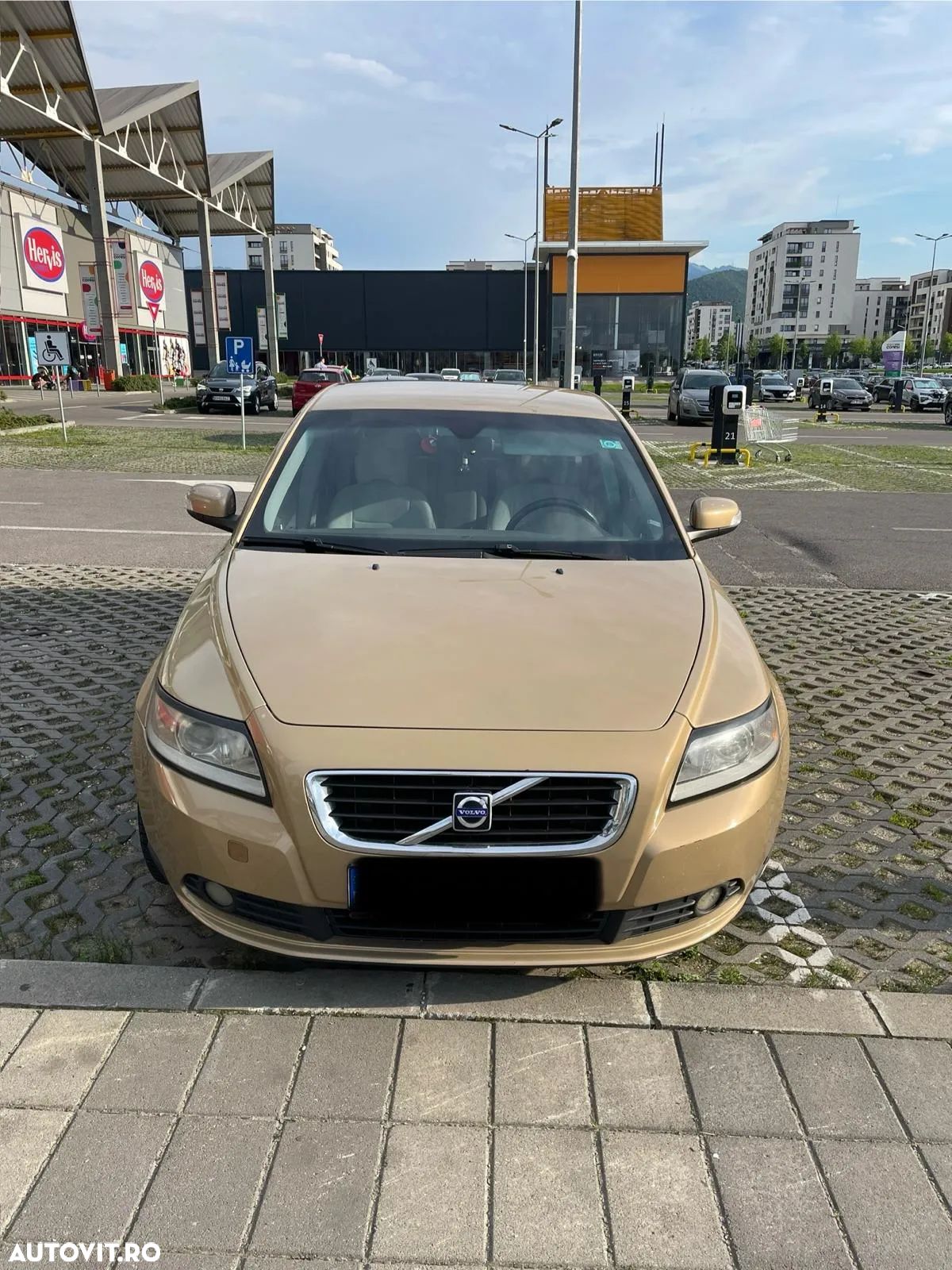 Volvo S40 - 1