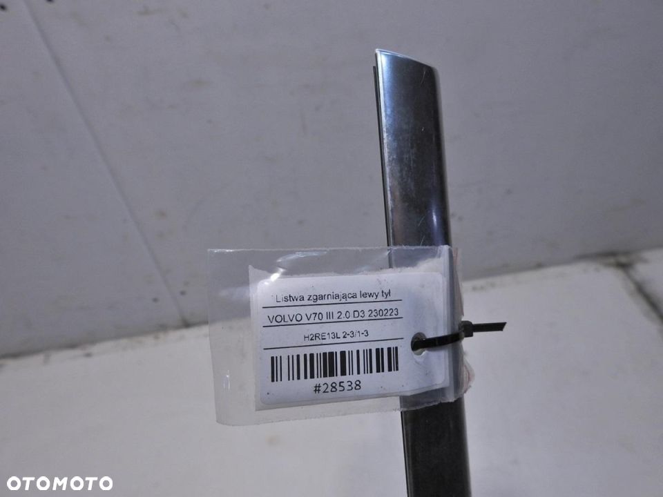 LISTWA ZGARNIAJĄCA LEWY TYŁ VOLVO V70 III - 6
