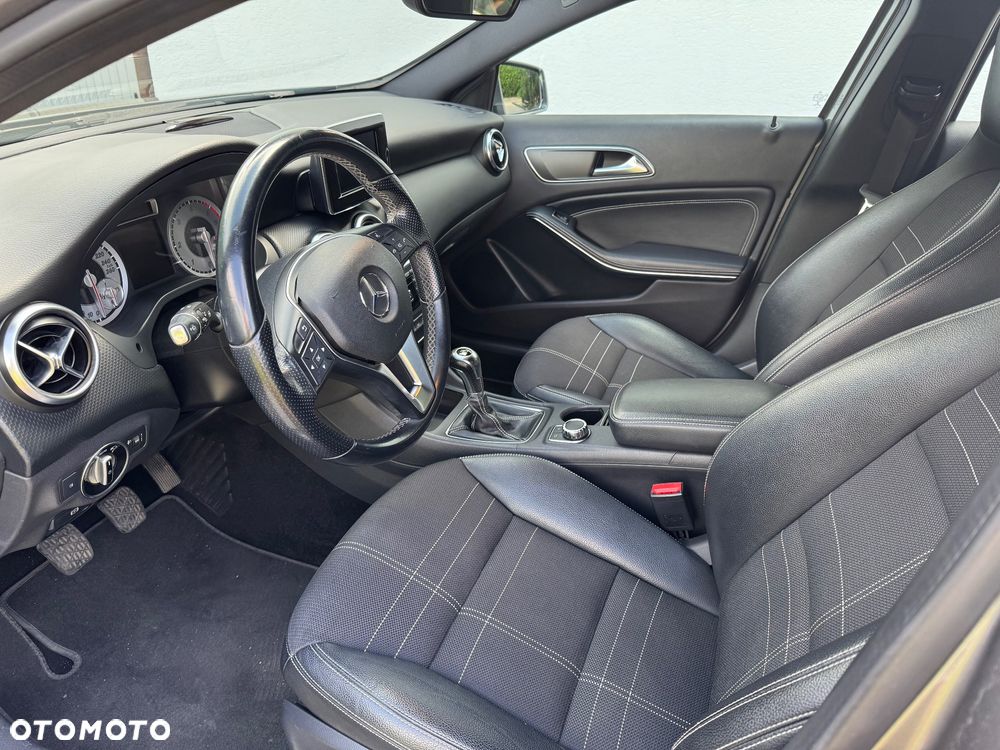 Mercedes-Benz Klasa A 180 CDI (BlueEFFICIENCY) Urban - 14
