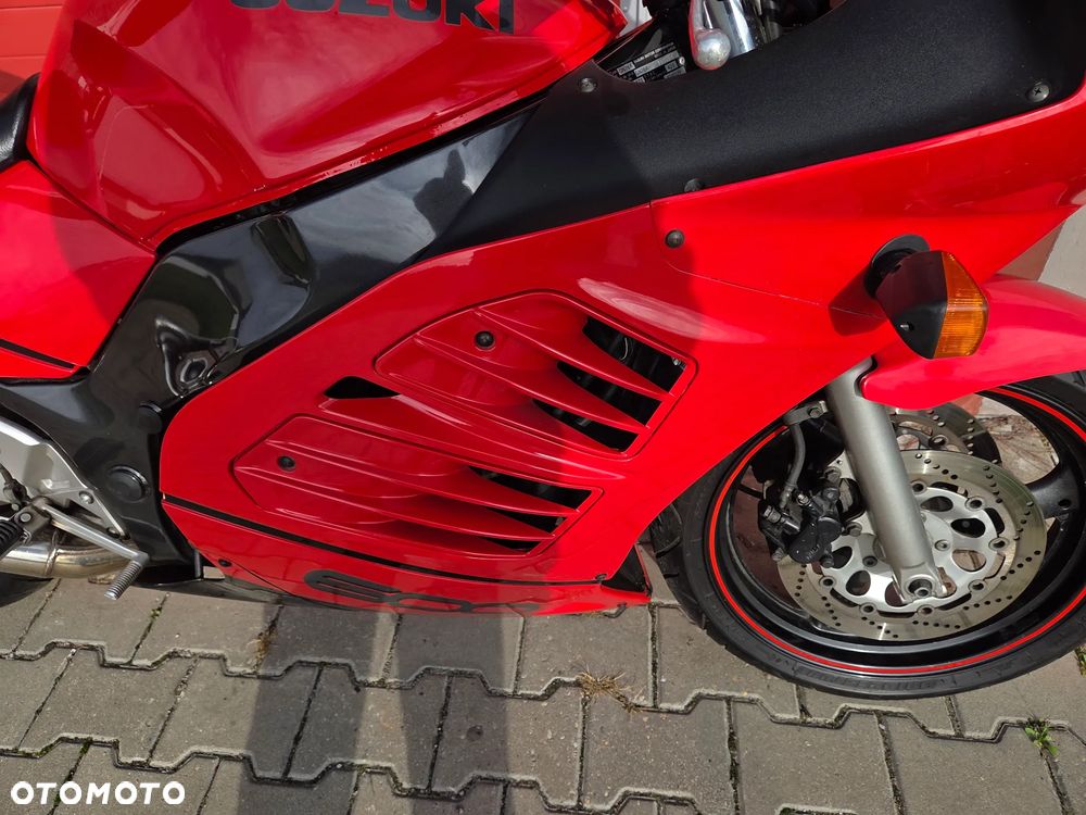 Suzuki RF - 9