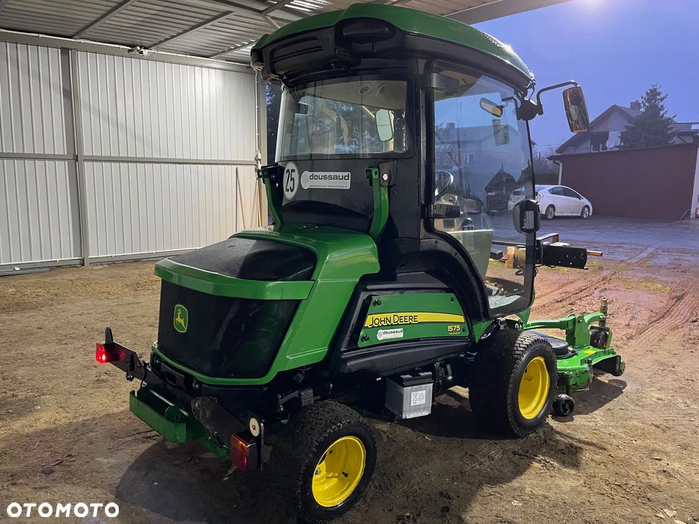 John Deere F1575 - 2
