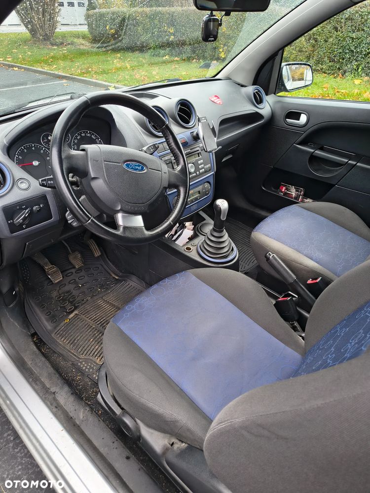 Ford Fiesta - 6