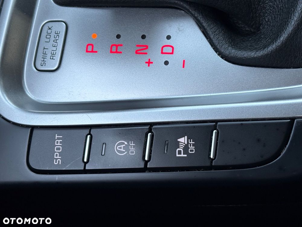 Kia XCeed 1.6 CRDi SCR L DCT - 22