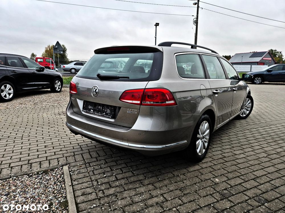 Volkswagen Passat 2.0 Blue TDI SCR Comfortline - 8