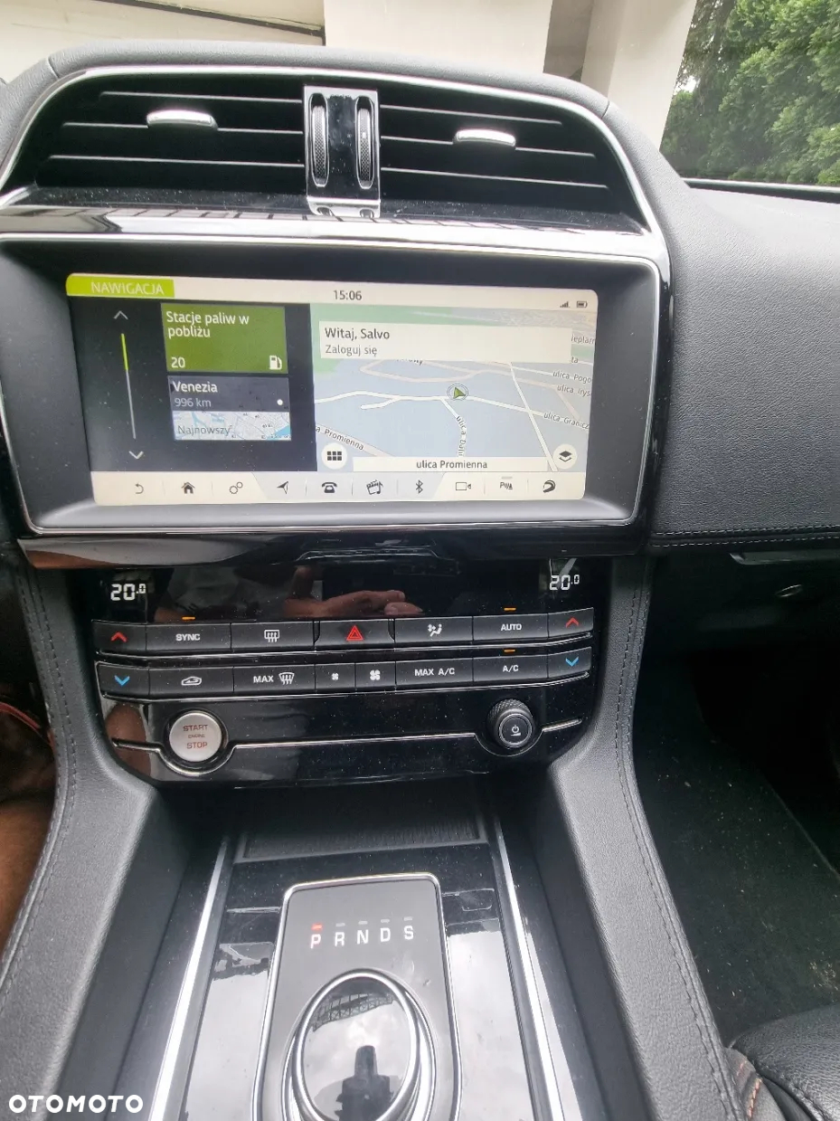 Jaguar F-Pace 2.0 i4D AWD R-Sport - 8