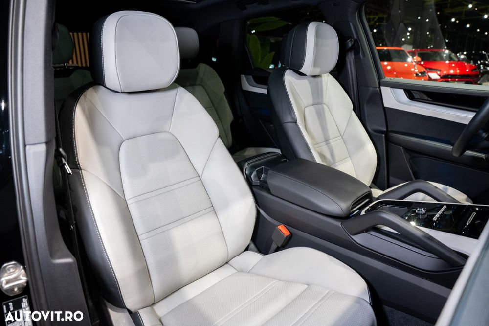 Porsche Cayenne - 37