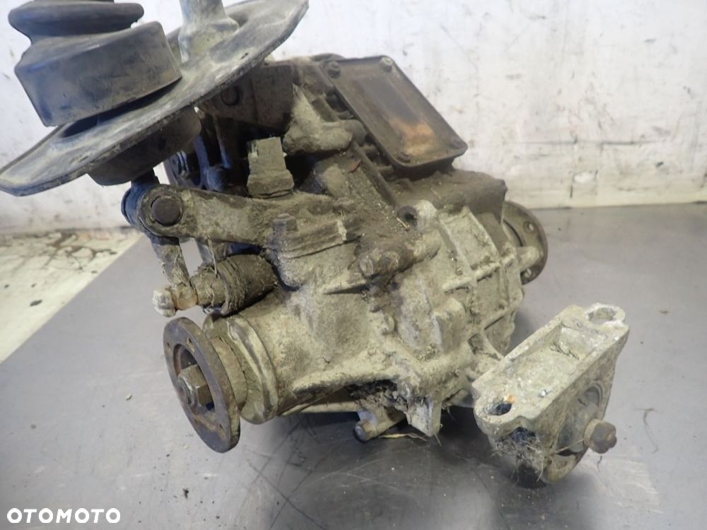 REDUKTOR SKRZYNI BIEGÓW LADA NIVA - 4