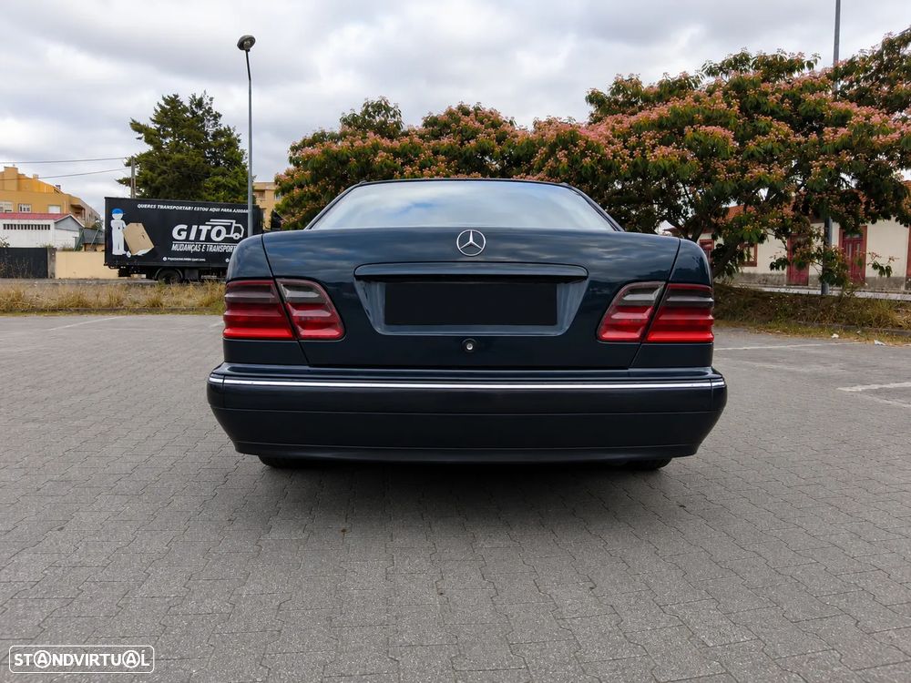 Mercedes-Benz E 220 CDI Avantgarde - 3