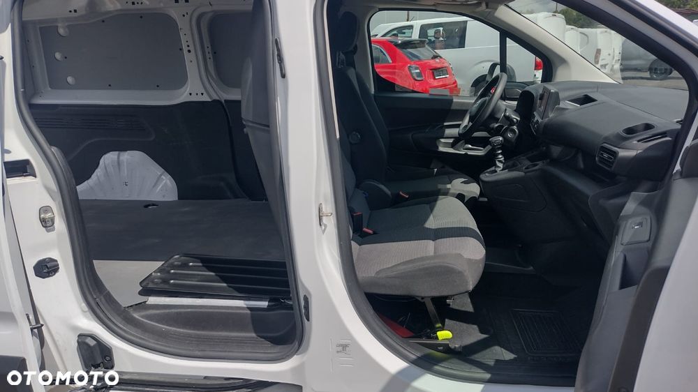 Toyota PROACE CITY L2H1 Krajowy 3 Osoby mały przebieg - 7