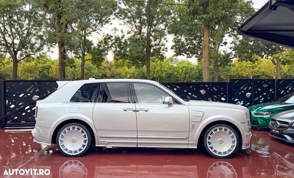 Rolls-Royce Cullinan Standard - 7