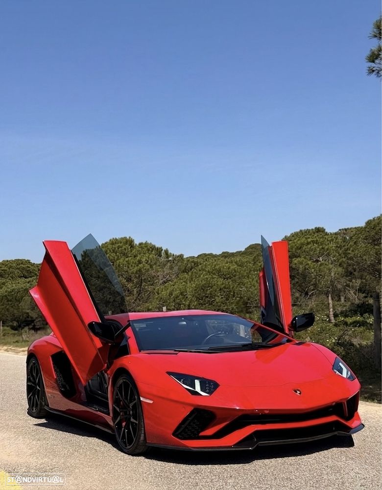 Lamborghini Aventador 6.5 V12 LP740-4 S - 10