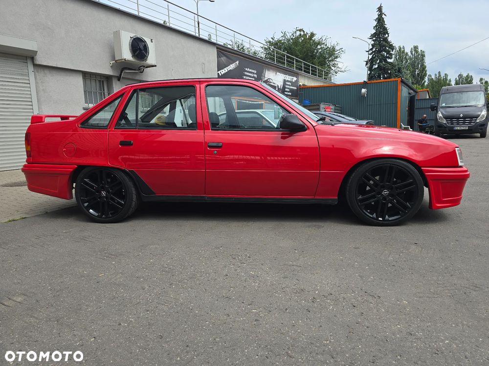 Opel Kadett E 2.0 i GSi 16V - 25