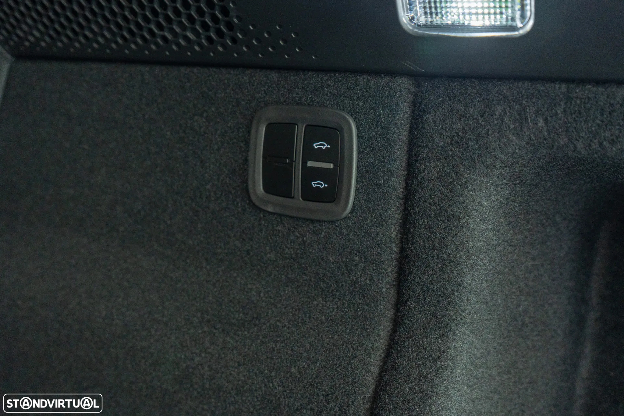 Porsche Macan Electric Turbo - 10