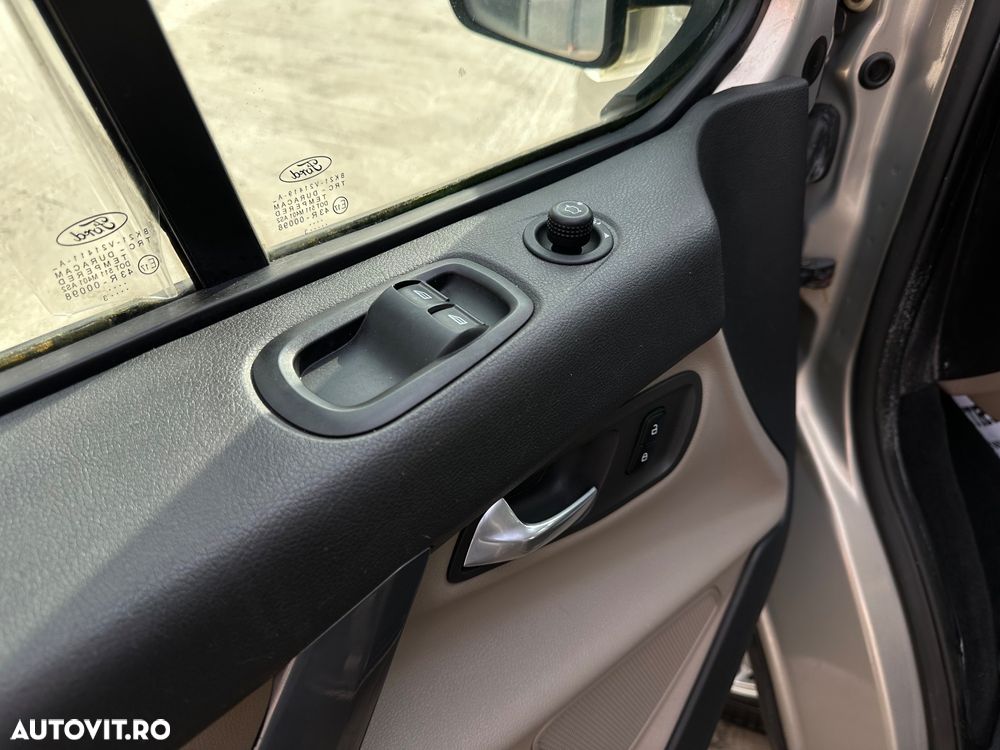 Ford Transit Custom - 13