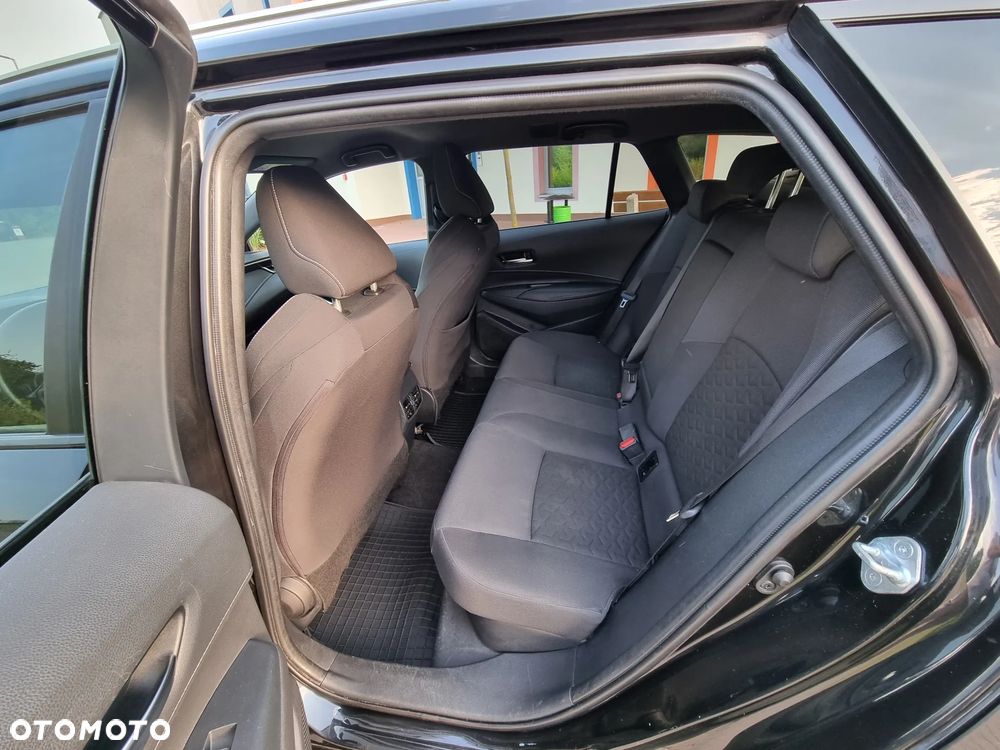 Suzuki Swace 1.8 Hybrid Premium Plus CVT - 23