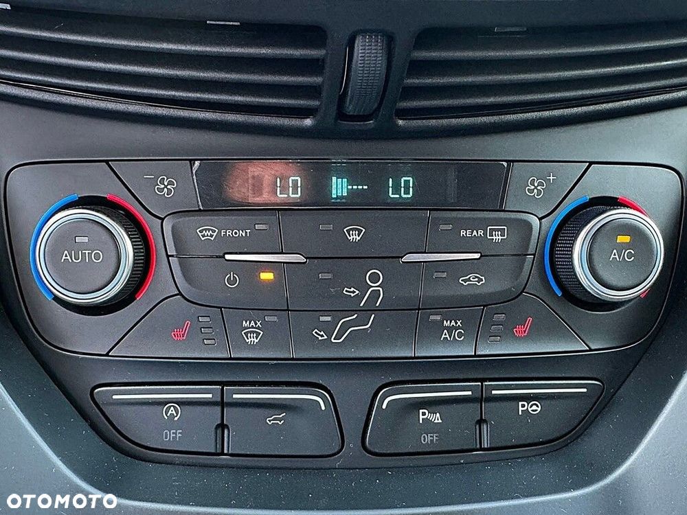 Ford Kuga - 16