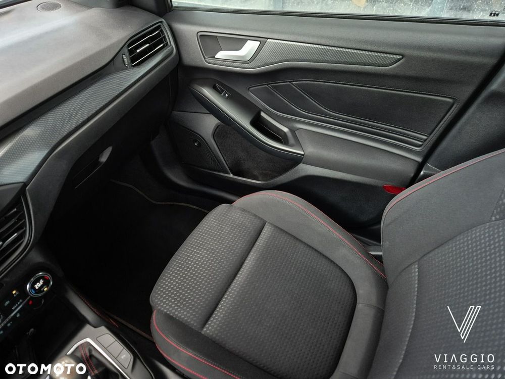 Ford Focus 1.5 EcoBoost STart-Stopp-System ST-LINE - 36