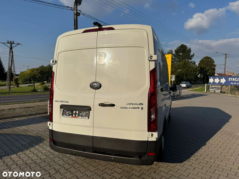 Maxus Deliver 9 - 11