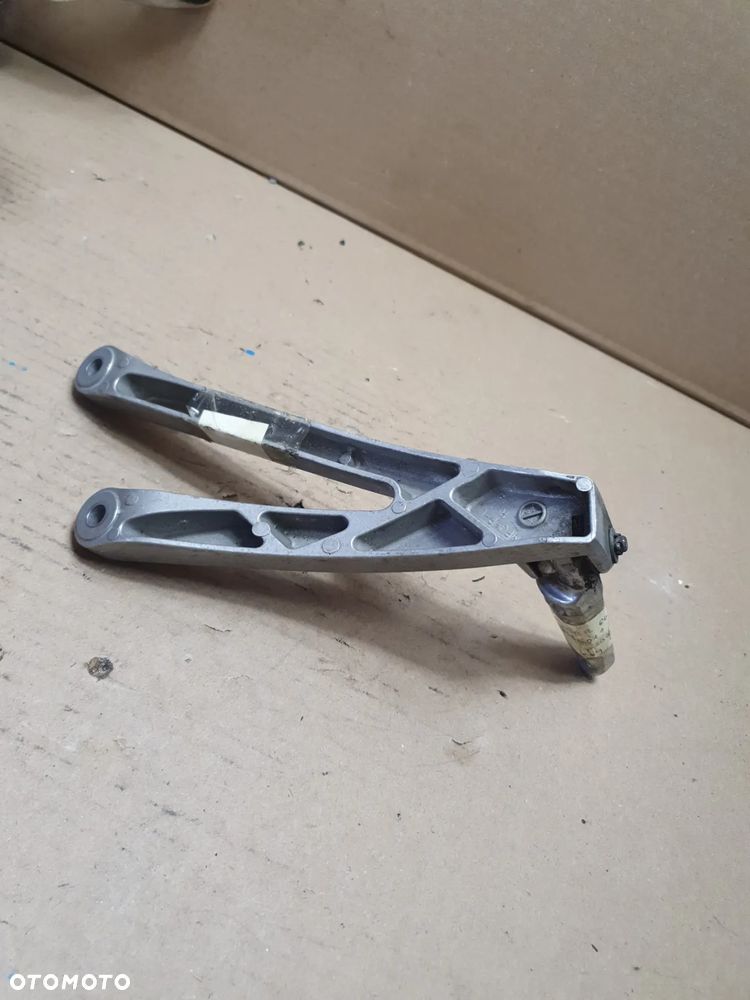 Honda CBR 2007 2011 Podnóżek pasażera lewy - 4