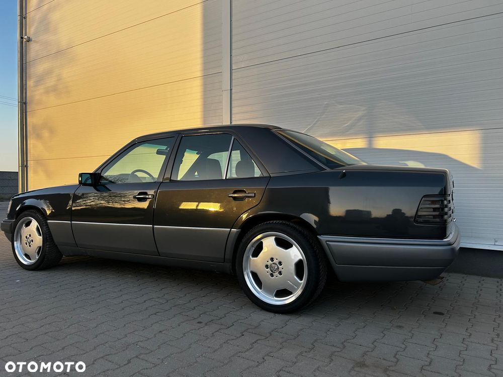 Mercedes-Benz W124 (1984-1993) - 8