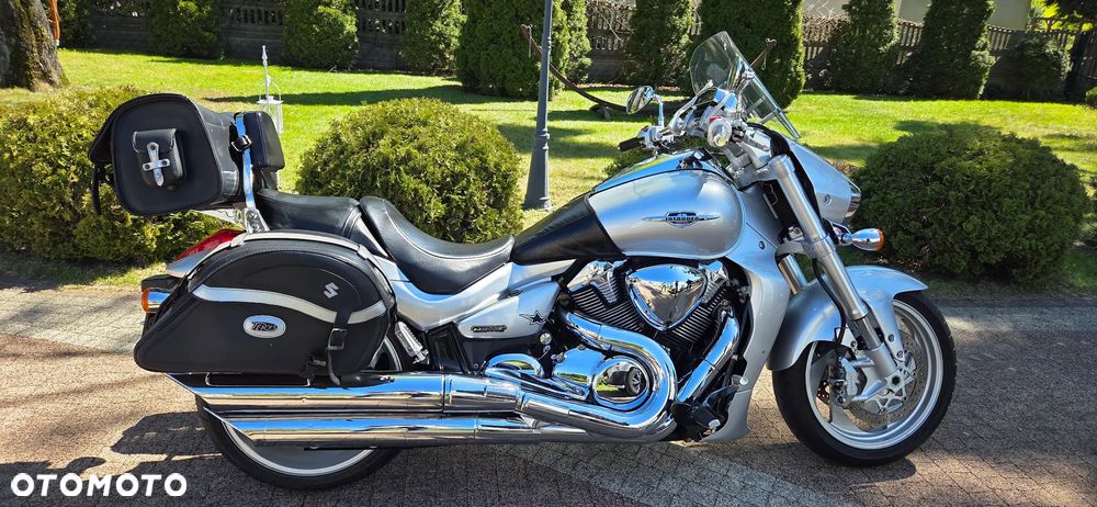 Suzuki Intruder - 1