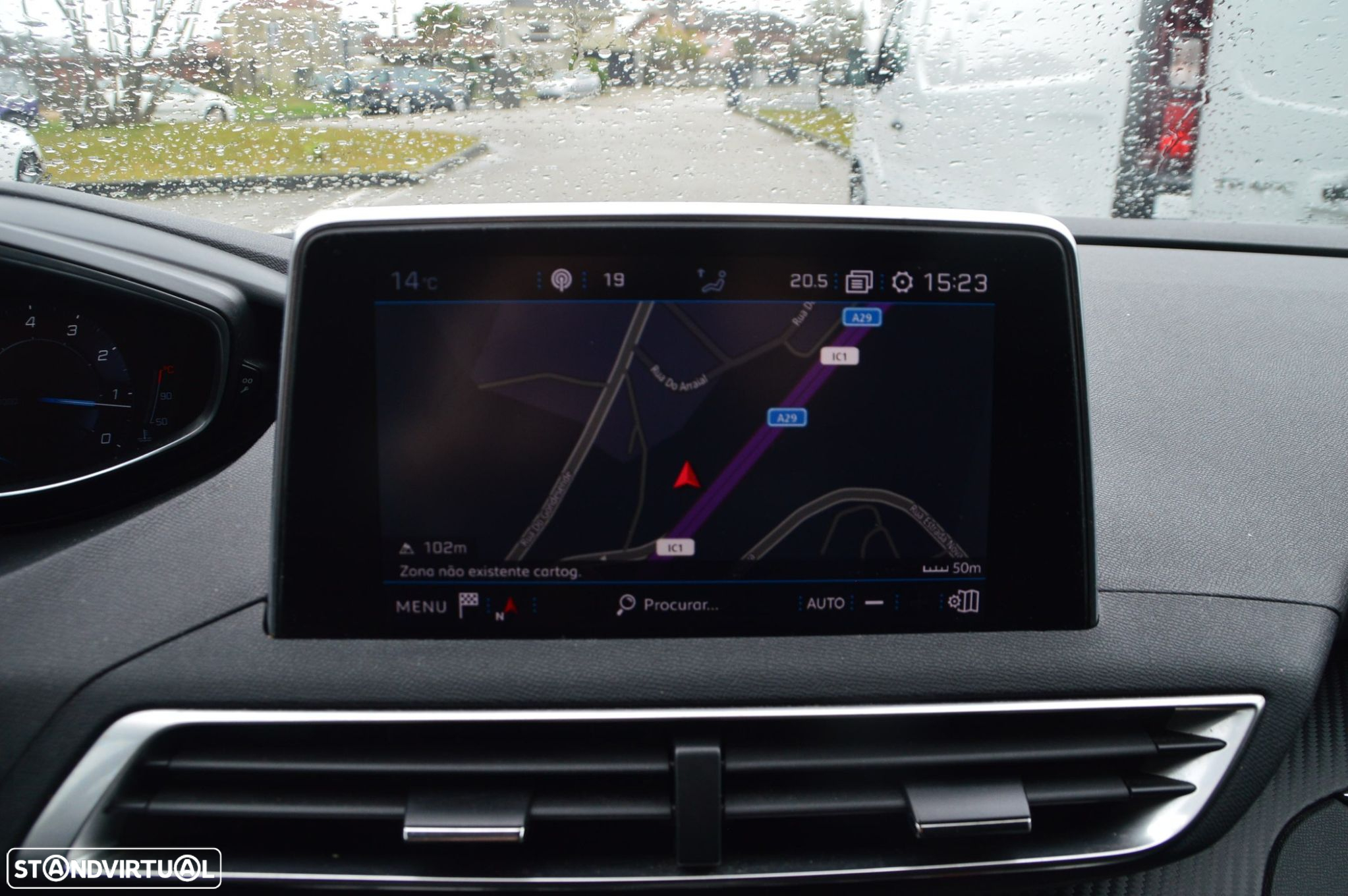 Peugeot 5008 1.2 PureTech Allure EAT6 - 42