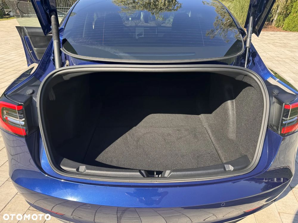 Tesla Model 3 Performance AWD - 18