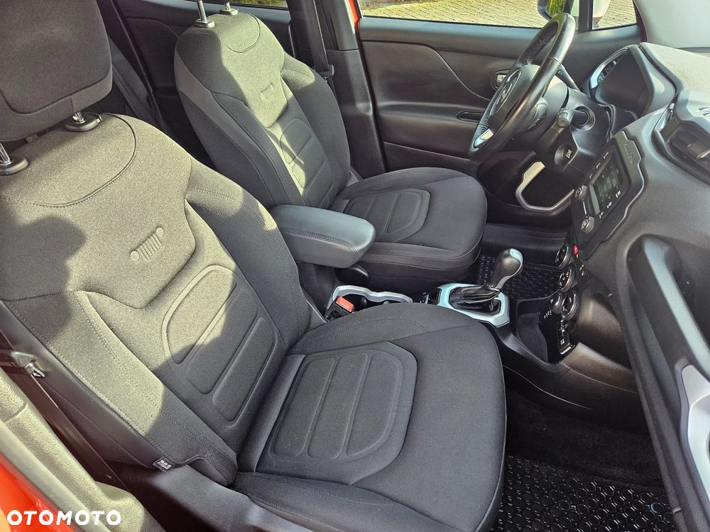 Jeep Renegade 1.4 MultiAir Limited 4WD S&S - 28