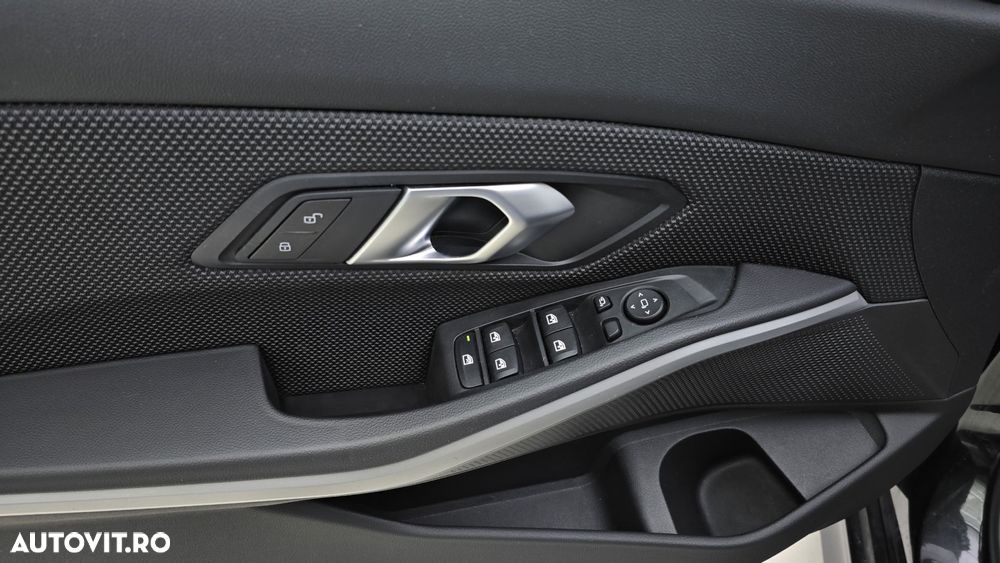 BMW Seria 3 320d xDrive AT - 11