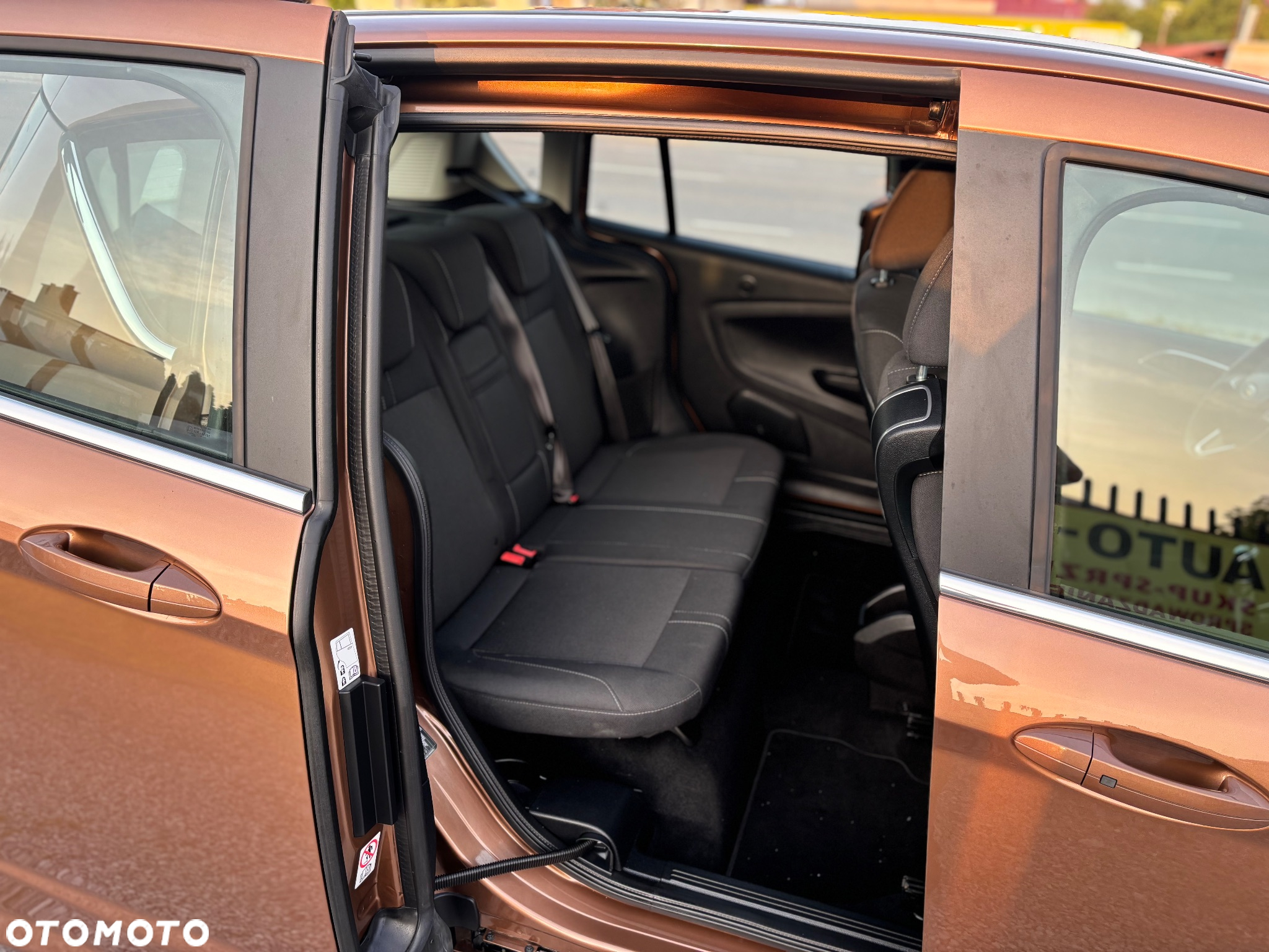 Ford B-MAX - 12