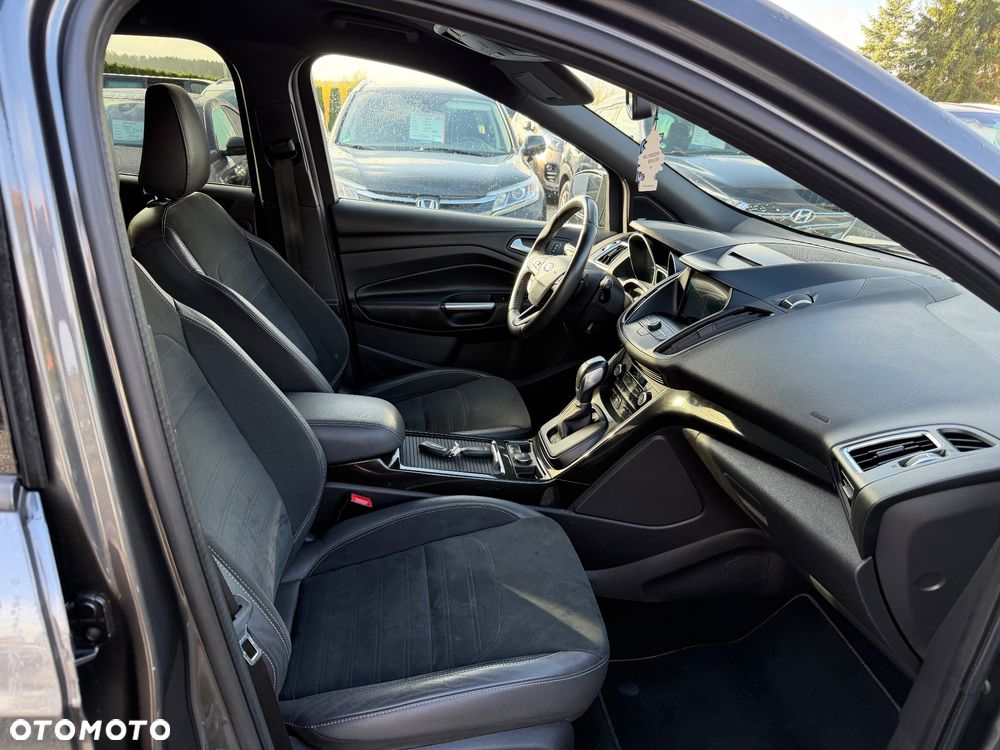 Ford Kuga 2.0 TDCi 4x4 ST-Line - 11