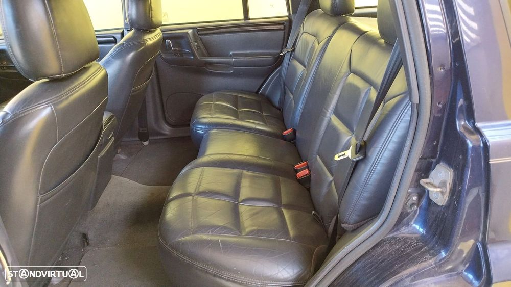 Jeep Grand Cherokee 2.5 TD Laredo - 10