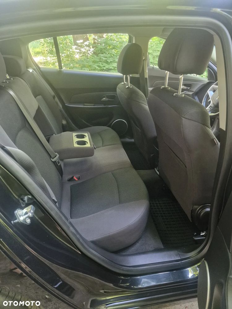 Chevrolet Cruze 1.8 LT - 10