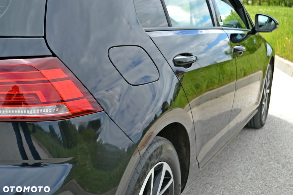 Volkswagen Golf - 13