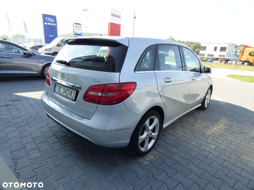 Mercedes-Benz B-Class 2011 photo 4
