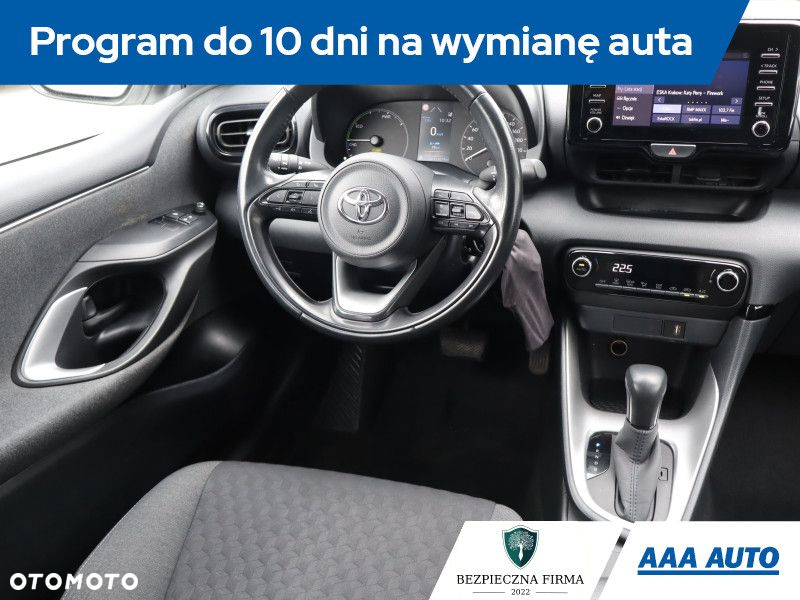 Toyota Yaris - 8