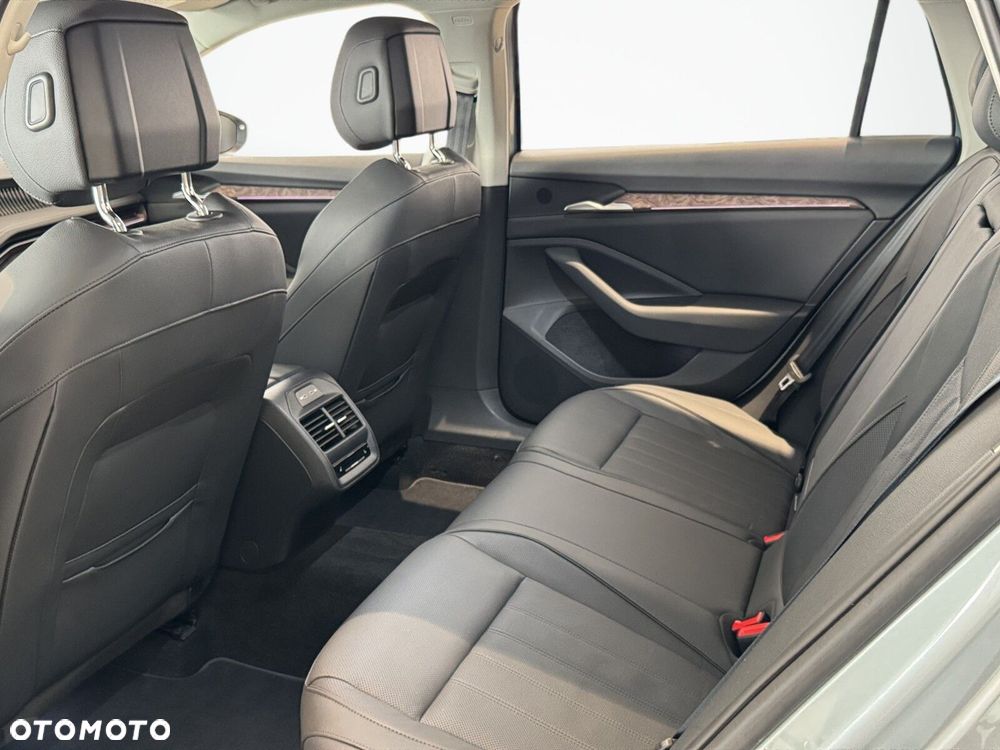 Skoda Superb 2.0 TDI SCR L&K DSG - 13