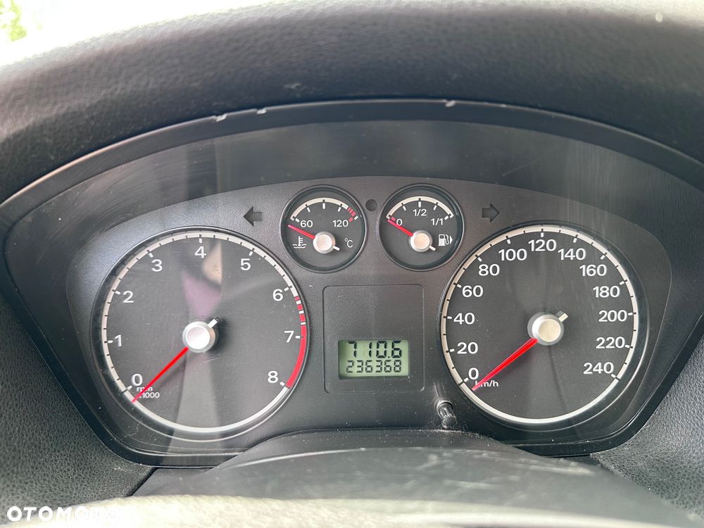 Ford Focus 1.6 Trend - 10