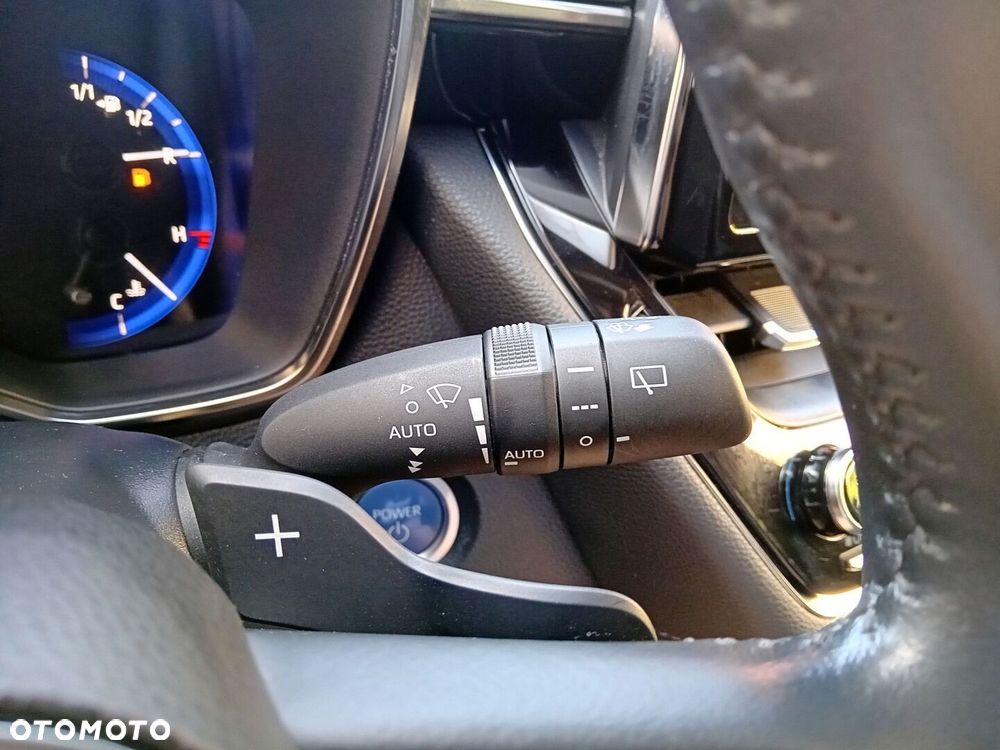 Toyota Corolla 2.0 Hybrid Comfort - 21