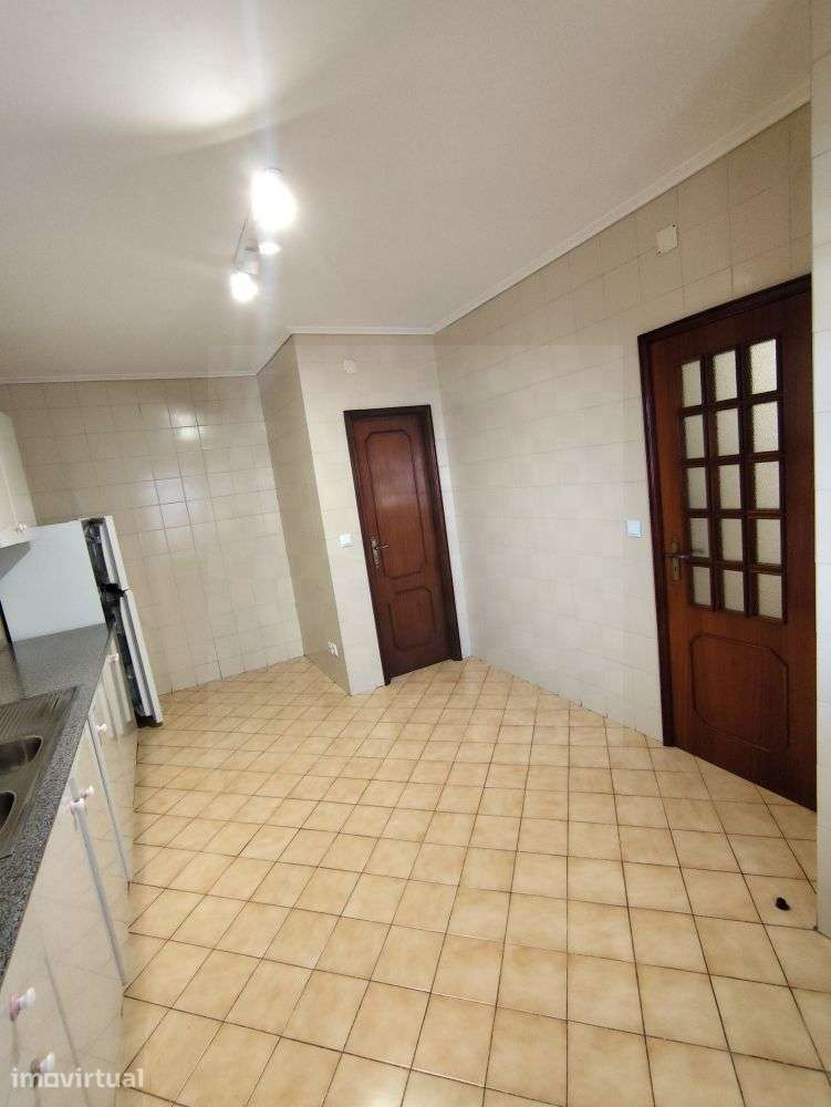 Arrendamento T3 Santa Maria da Feia - Grande imagem: 3/14