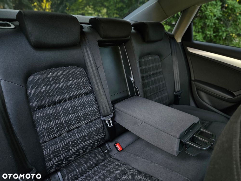 Audi A4 Limousine - 16